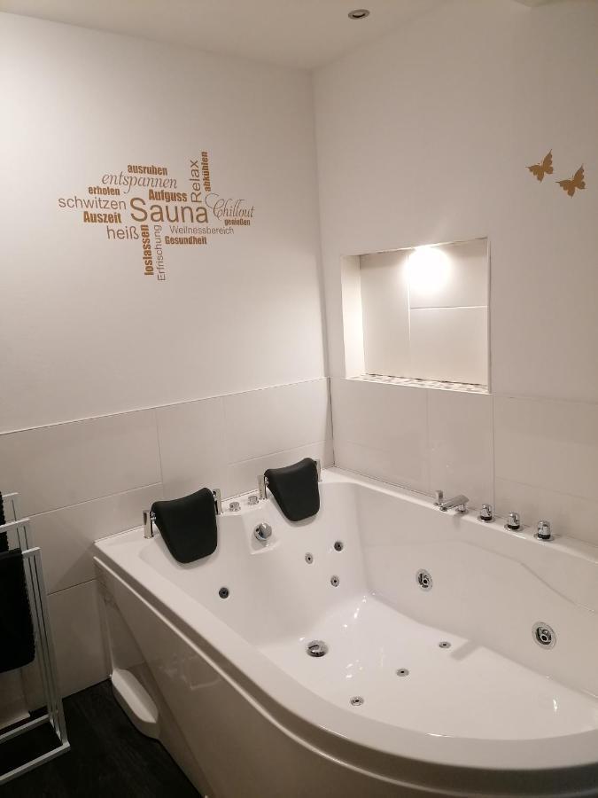 Ferienwohnung Christine Mit Sauna Und Whirlpool Utzerath Dış mekan fotoğraf