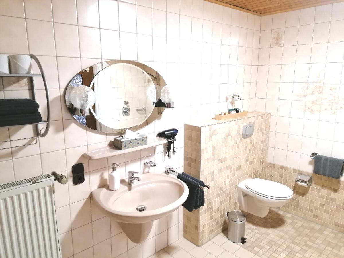 Ferienwohnung Christine Mit Sauna Und Whirlpool Utzerath Dış mekan fotoğraf